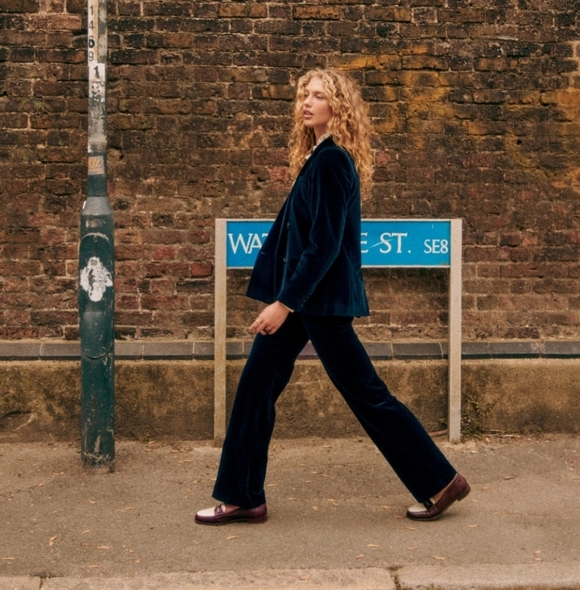 Sezane Florentino Velvet Trousers - Navy - Picture 3 of 6